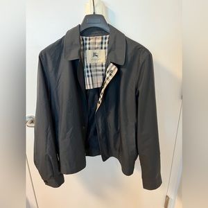 Burberry Men’s Light Zip Up Jacket- Large